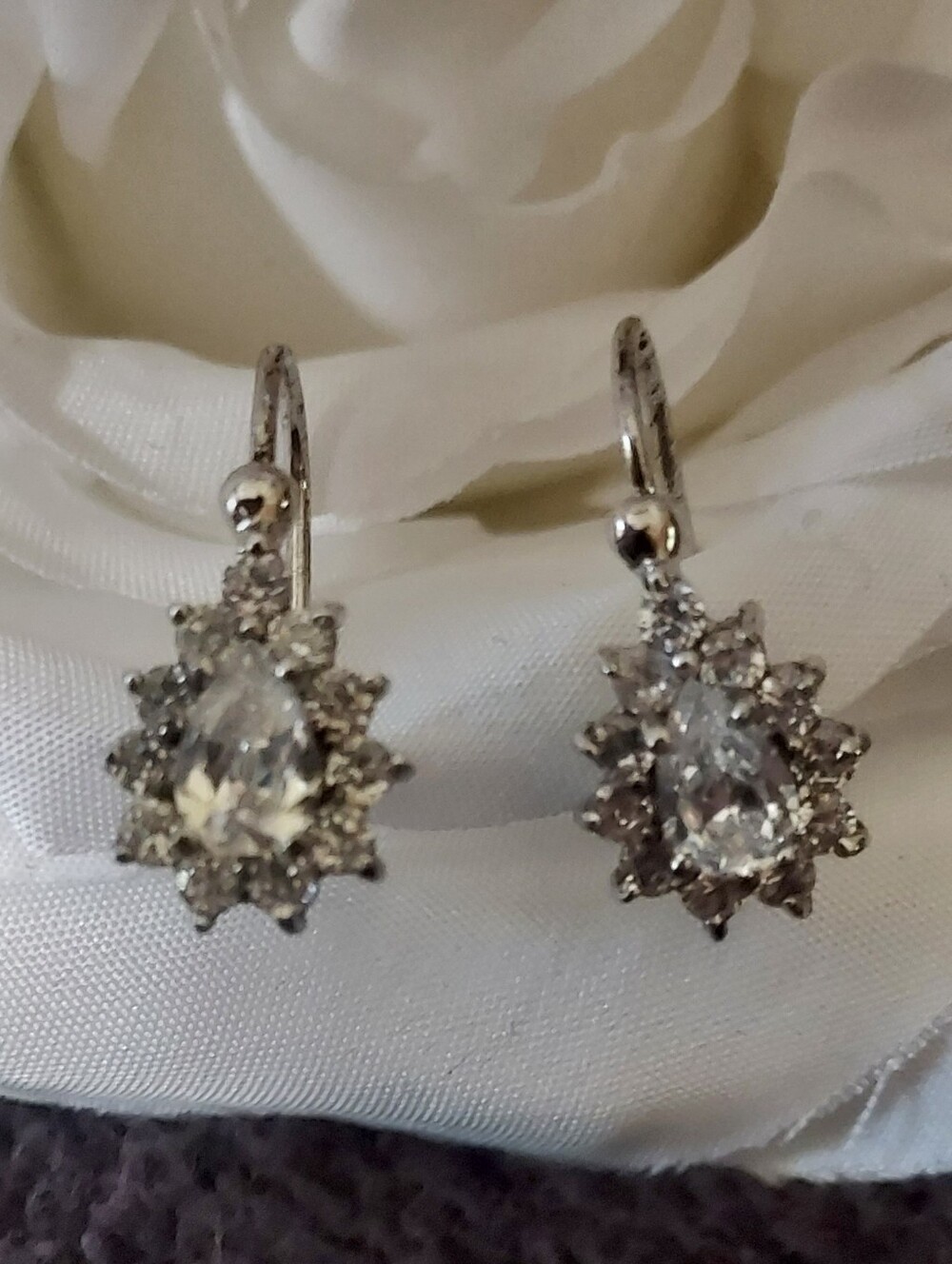 925 Sterling Silver CZ Pierced Earrings